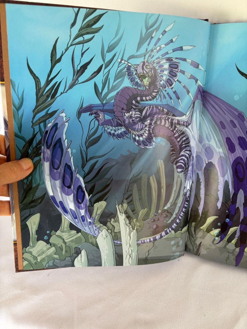 LIKE NEW! DRAGONART ULTIMATE GALLERY HARDCOVER BOOK BY PEFFER - 2012-COLLECTIBLE - Picture 5 of 15